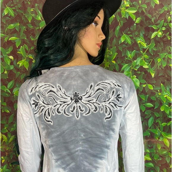 Affliction Women’s long sleeve sweater - Picture 5 of 15